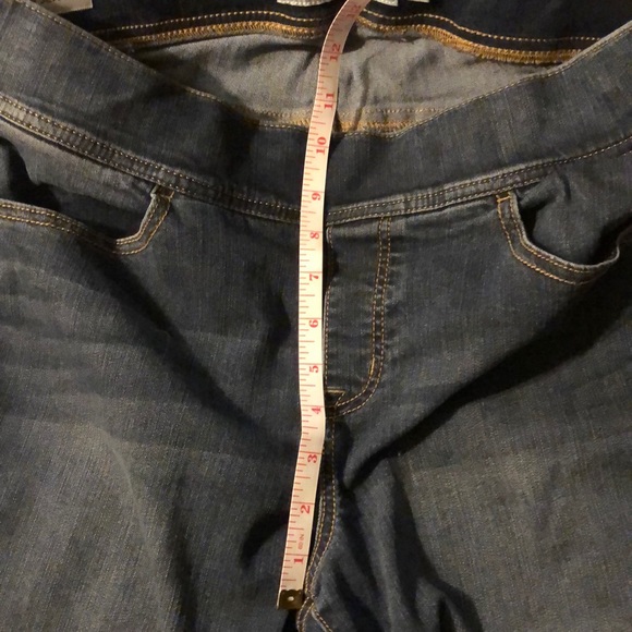 Torrid Lean Jean Skinny Crop SZ 0S/12 - Picture 2 of 6